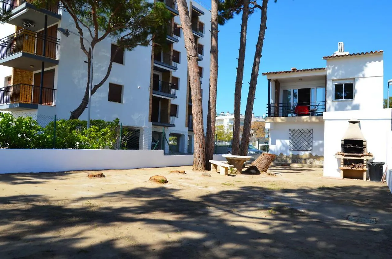 La Torre - Villa Rosamar Beach Cambrils 0*,  Spanien