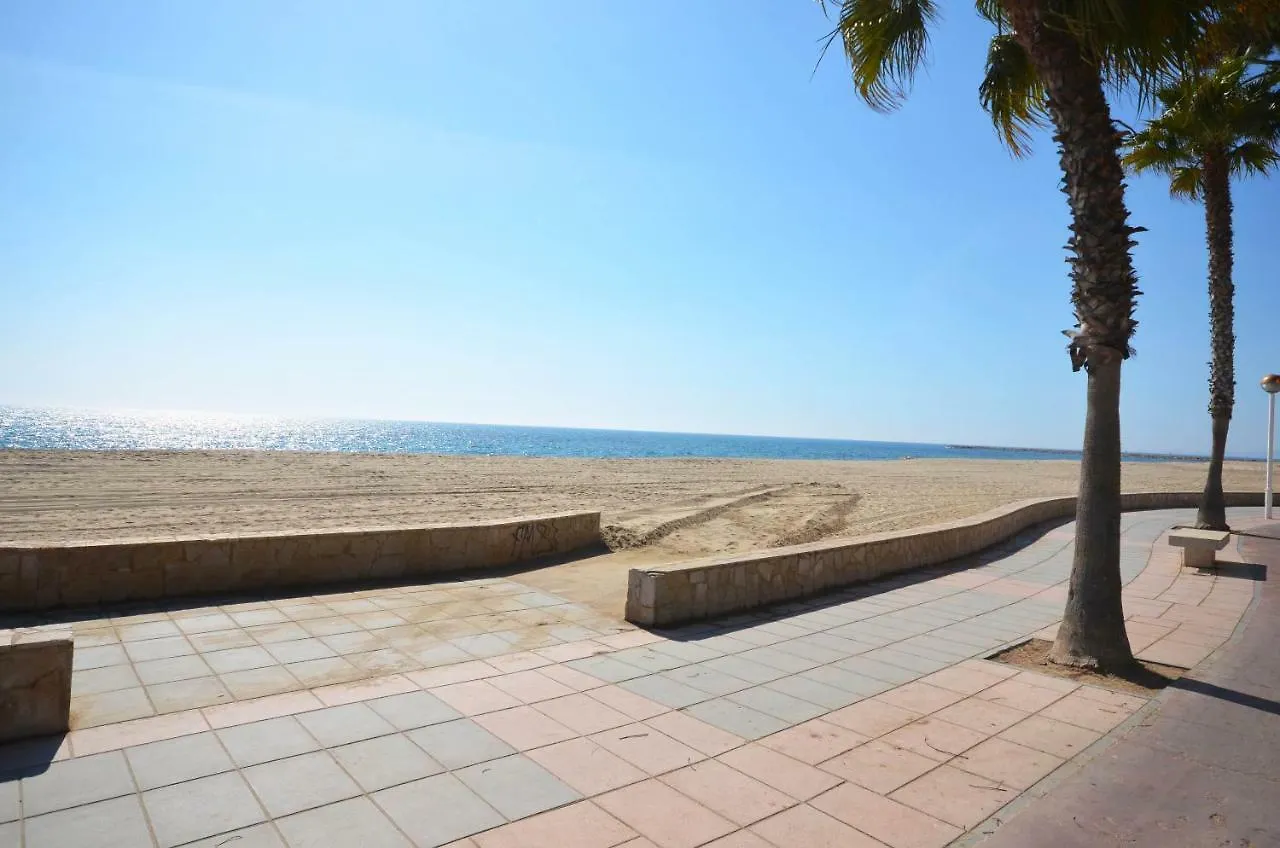 La Torre - Villa Rosamar Beach Cambrils 0*,